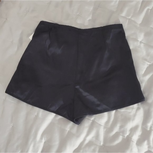 Retro Pinup Highwaisted Satin Shorts By ZARA - Picture 10 of 16